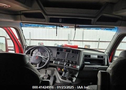 2018 KENWORTH T680 VIN: 1XKYDP9X8JJ210653