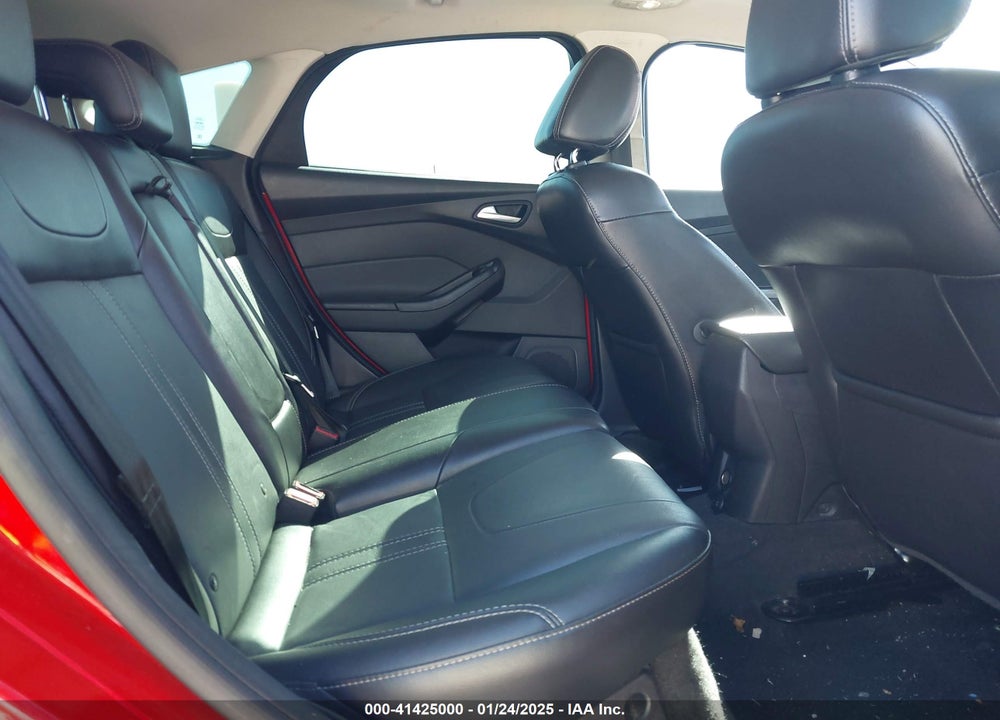 2014 FORD FOCUS VIN: 1FADP3K26EL326622