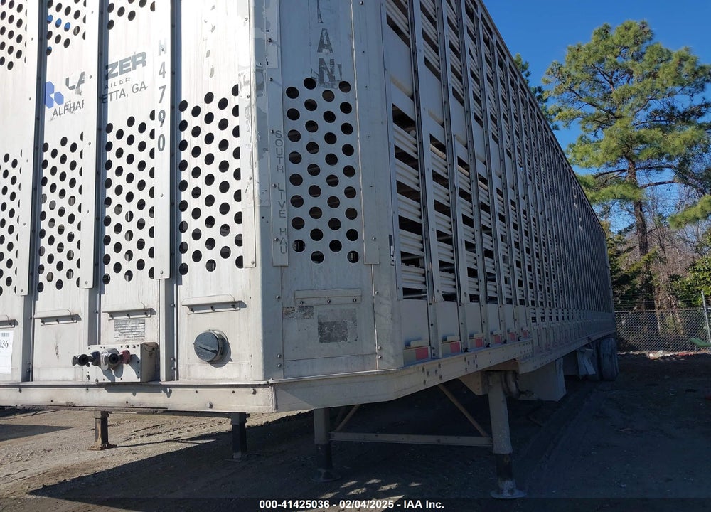 2008 M & W TRAILERS INC LIVESTOCK SEMI TRAILER VIN: 1M9LD532X8A024790