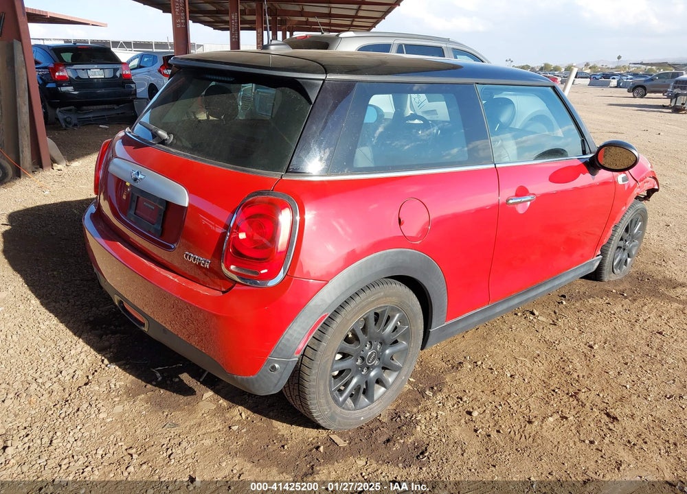 2015 MINI HARDTOP VIN: WMWXM5C53FT938618
