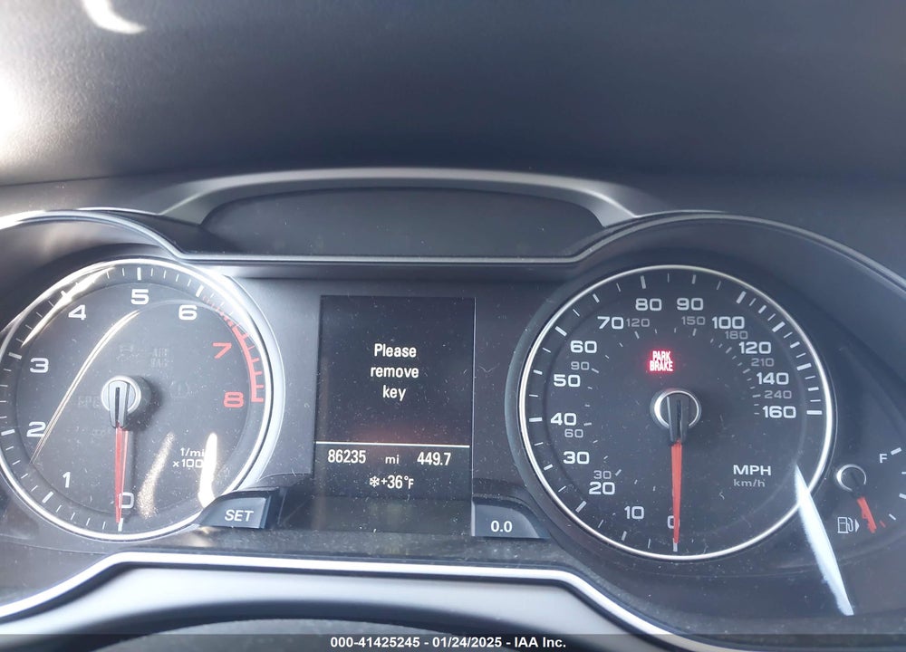 2015 AUDI A4 VIN: WAUFFAFL7FN022411