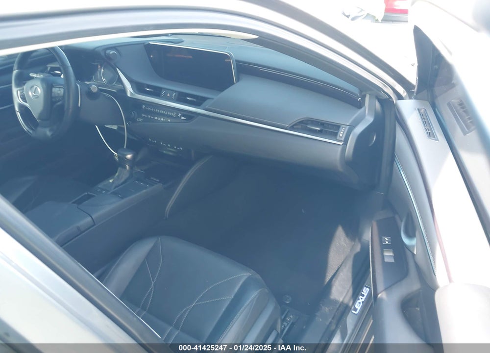 2019 LEXUS ES 300H VIN: 58AB21B18KU004084