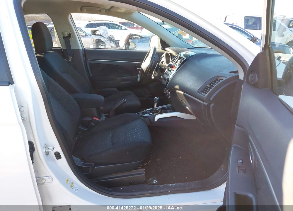 2011 MITSUBISHI OUTLANDER SPORT VIN: JA4AR4AU4BZ024801