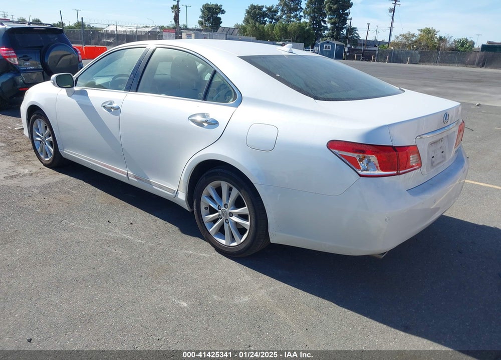 2011 LEXUS ES 350 VIN: JTHBK1EG2B2468090