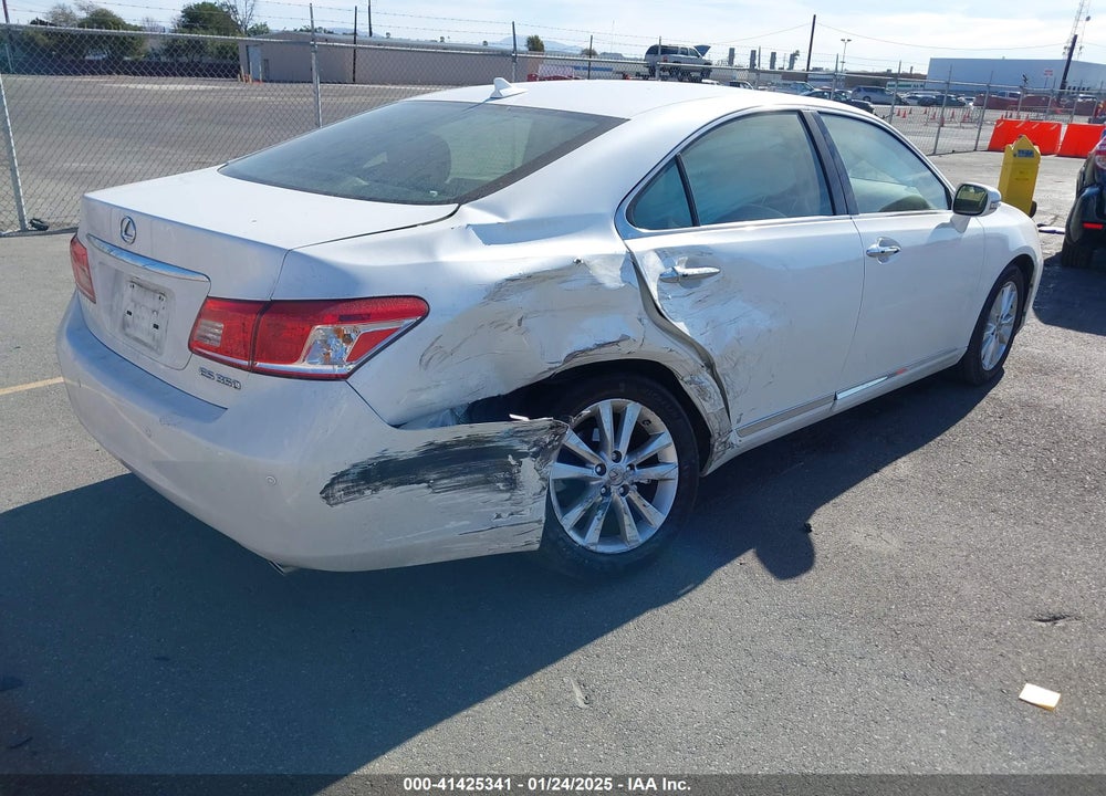 2011 LEXUS ES 350 VIN: JTHBK1EG2B2468090