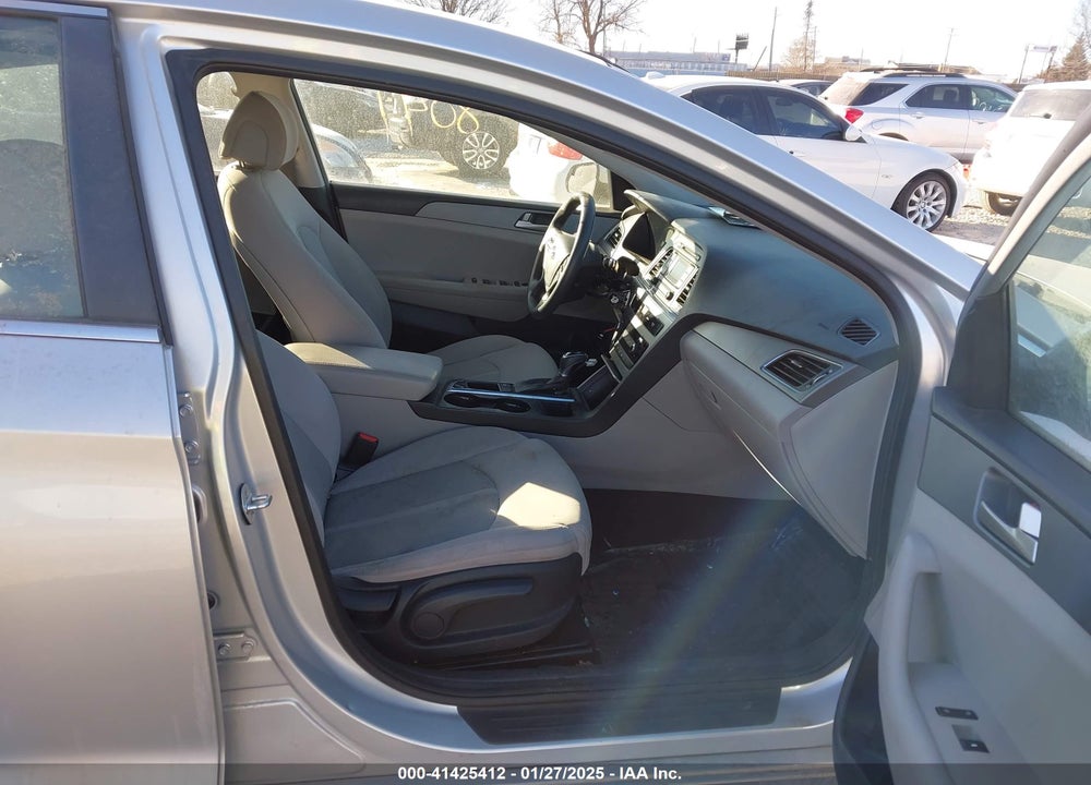 2017 HYUNDAI SONATA VIN: 5NPE24AF2HH588041