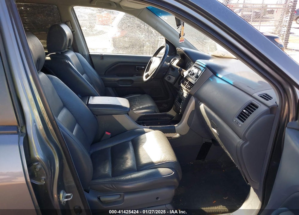 2008 HONDA PILOT EX-L VIN: 5FNYF28518B006058