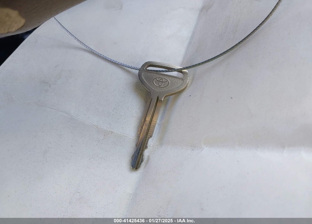 1999 TOYOTA COROLLA CE VIN: 2T1BR12E6XC234642