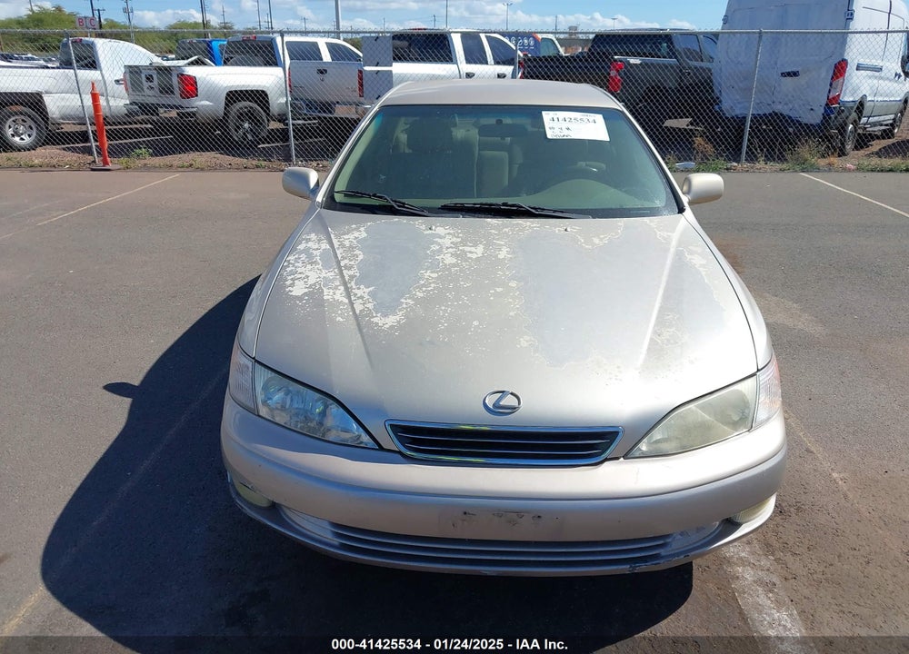 1997 LEXUS ES 300 VIN: JT8BF22G8V0081588
