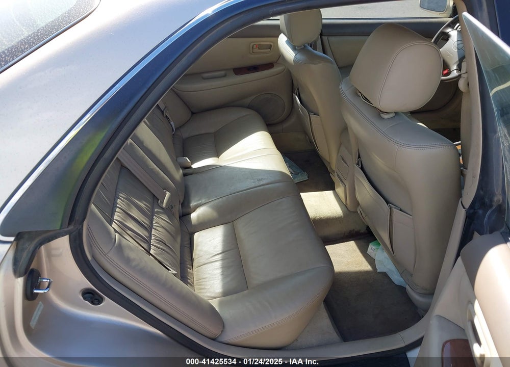 1997 LEXUS ES 300 VIN: JT8BF22G8V0081588
