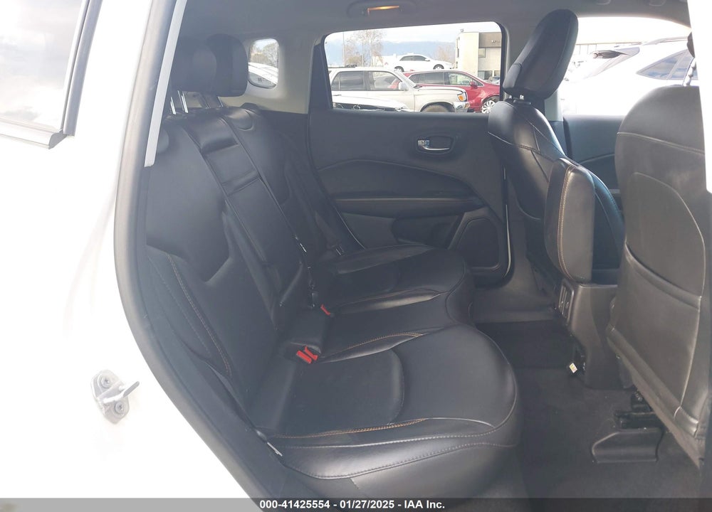 2019 JEEP COMPASS VIN: 3C4NJCCB1KT662564
