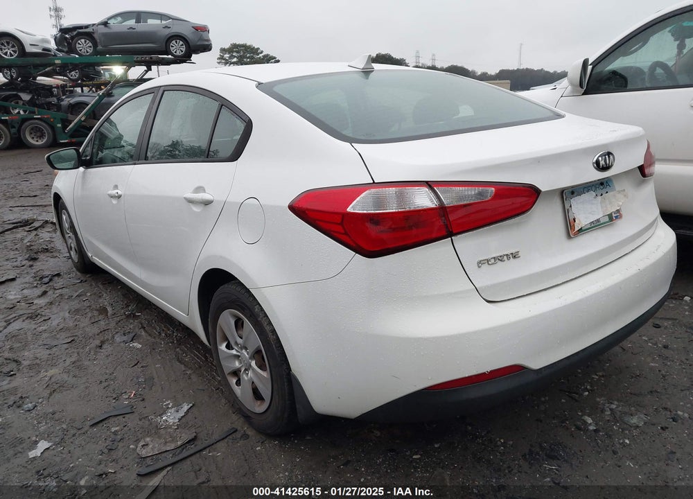2016 KIA FORTE LX VIN: KNAFK4A62G5591988