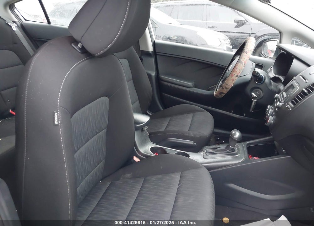 2016 KIA FORTE LX VIN: KNAFK4A62G5591988