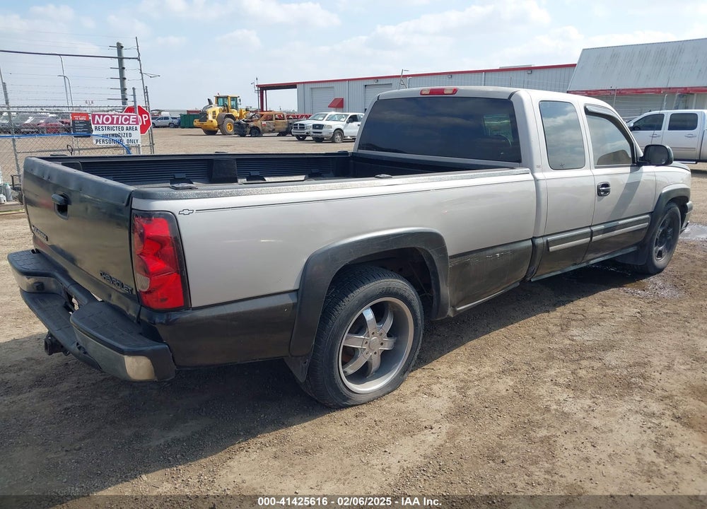 2005 CHEVROLET SILVERADO 1500 LS VIN: 1GCEC19T45E270682