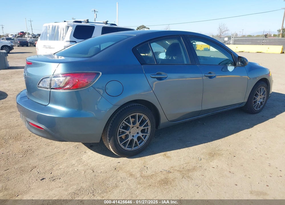 2011 MAZDA MAZDA3 VIN: JM1BL1VGXB1470478