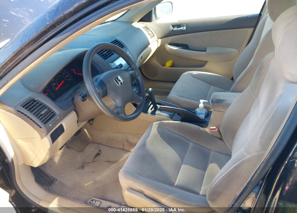 2003 HONDA ACCORD 2.4 LX VIN: 1HGCM563X3A055278