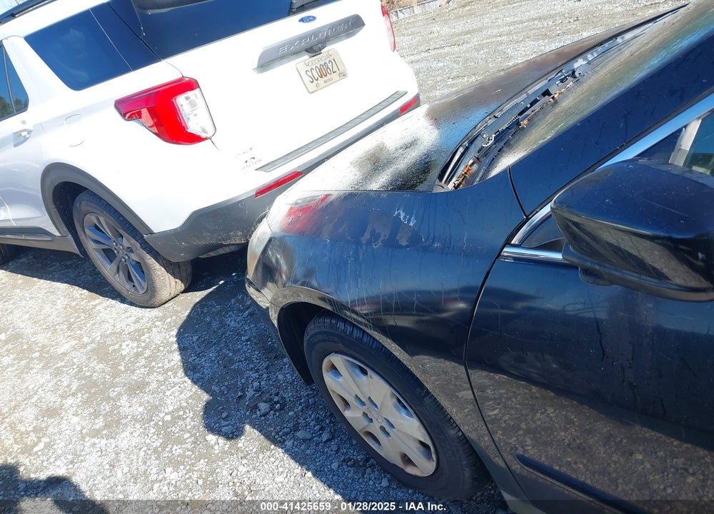 2003 HONDA ACCORD 2.4 LX VIN: 1HGCM563X3A055278