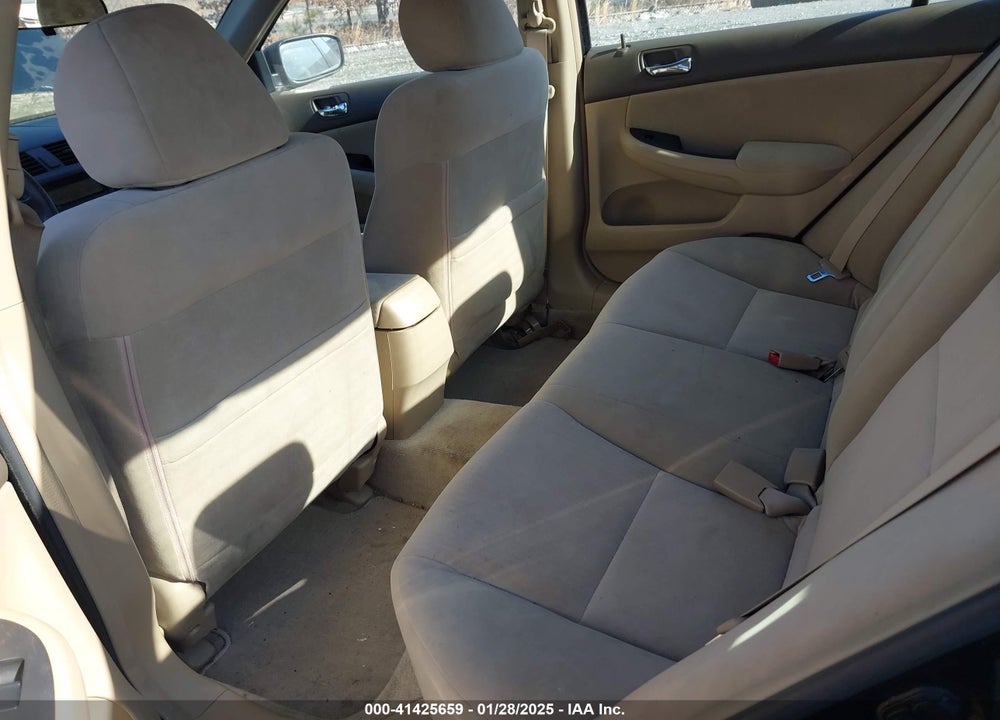 2003 HONDA ACCORD 2.4 LX VIN: 1HGCM563X3A055278