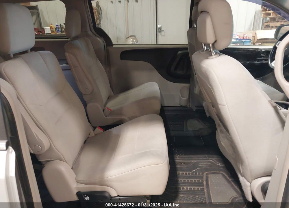 2011 DODGE GRAND CARAVAN CREW VIN: 2D4RN5DG3BR718974