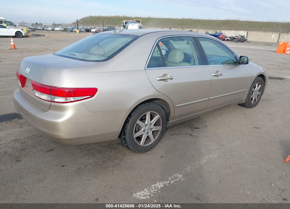 2004 HONDA ACCORD 3.0 EX VIN: 1HGCM66824A072465