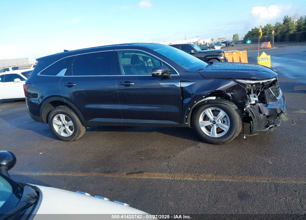 2025 KIA SORENTO LX VIN: 5XYRG4JC9SG350436