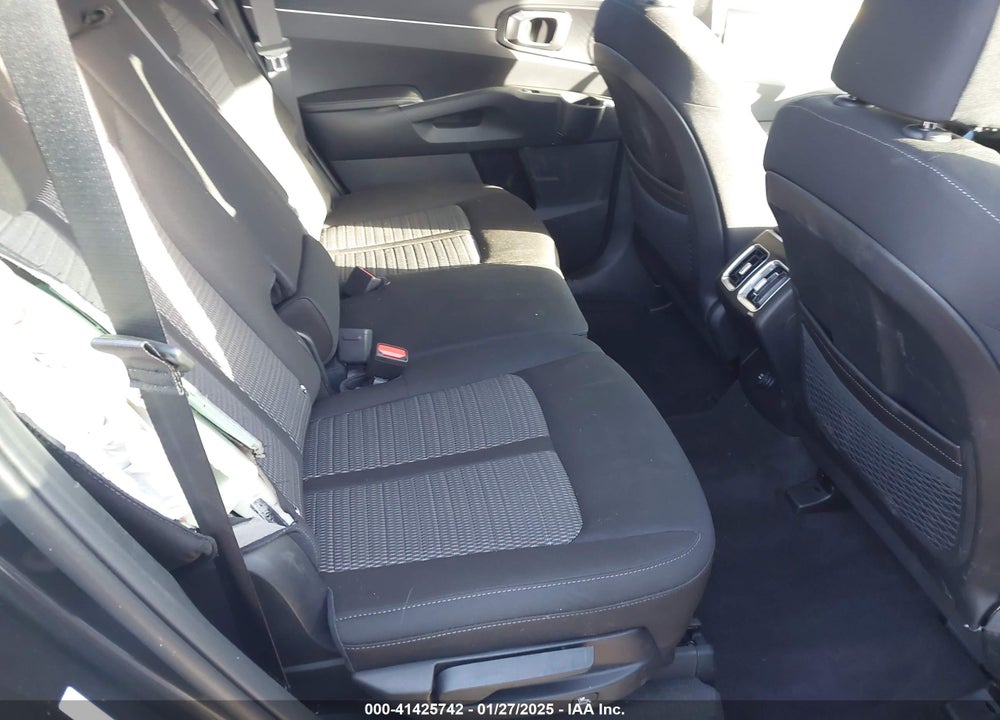2025 KIA SORENTO LX VIN: 5XYRG4JC9SG350436