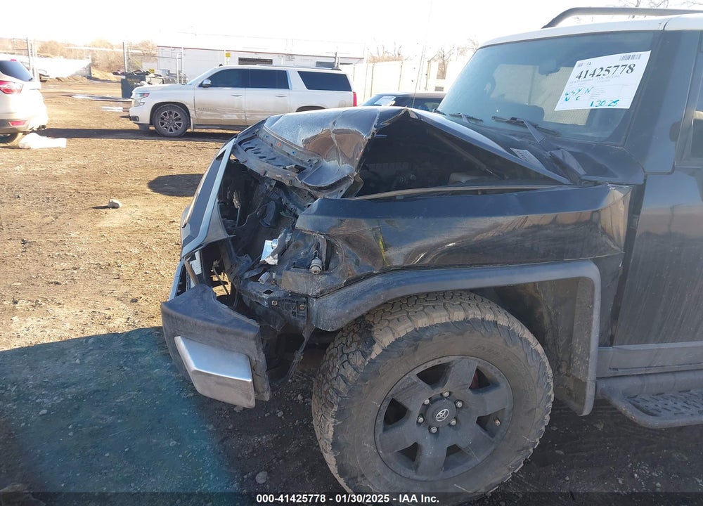 2007 TOYOTA FJ CRUISER VIN: JTEBU11F470039234
