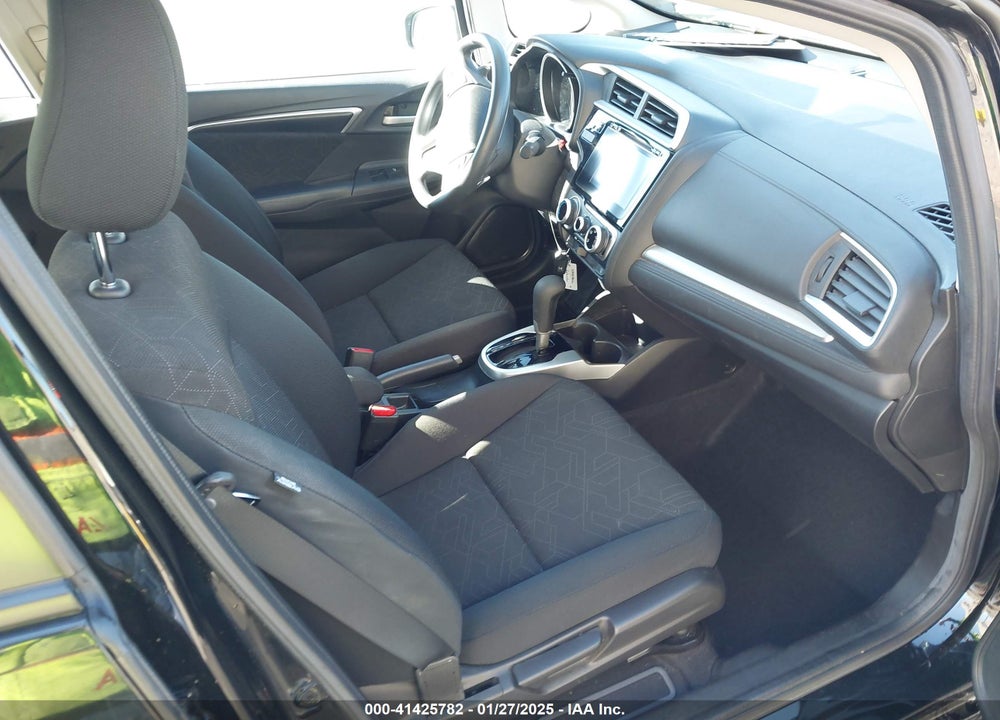 2016 HONDA FIT VIN: JHMGK5H72GS002322