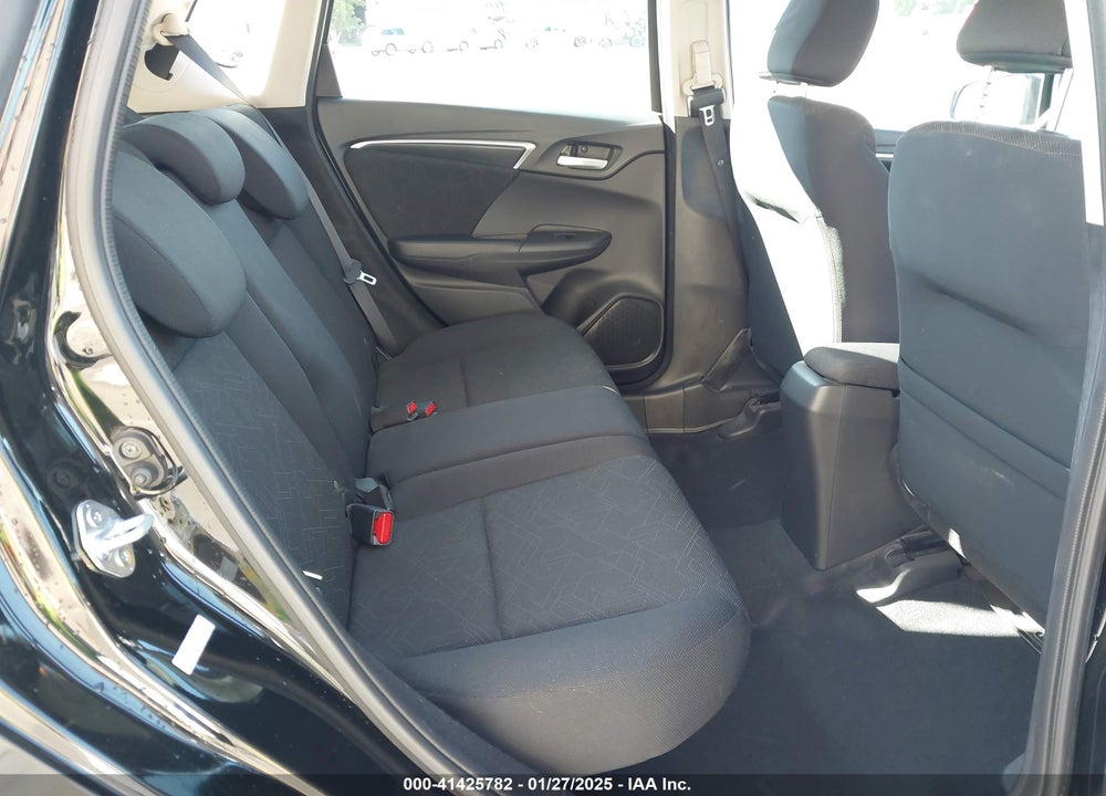 2016 HONDA FIT VIN: JHMGK5H72GS002322