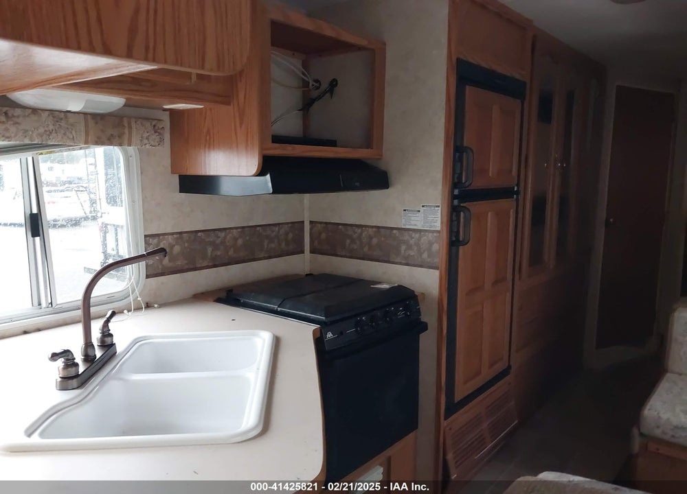 2005 KEYSTONE COUGAR 304BHS VIN: 4YDT304285K049553