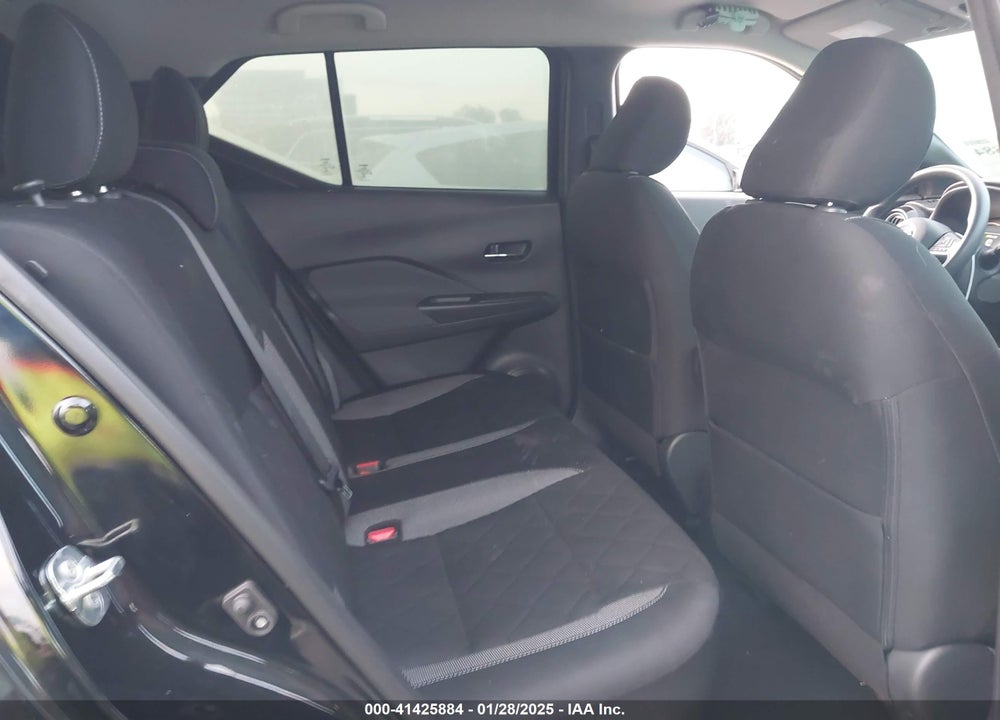 2018 NISSAN KICKS VIN: 3N1CP5CU5JL537040