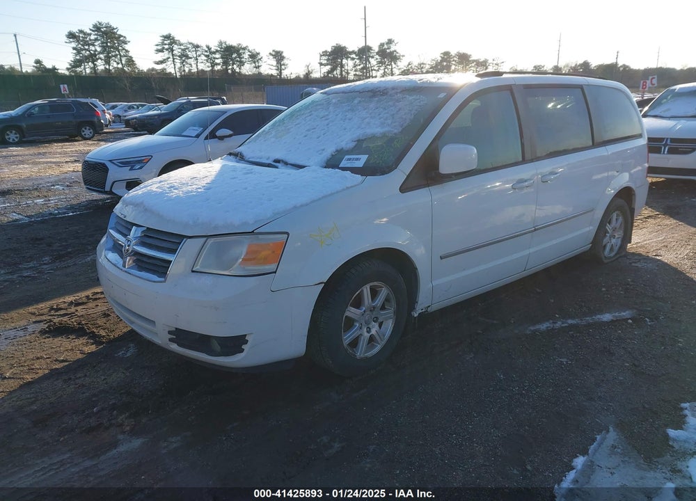 2010 DODGE GRAND CARAVAN VIN: 2D4RN5D10AR180065