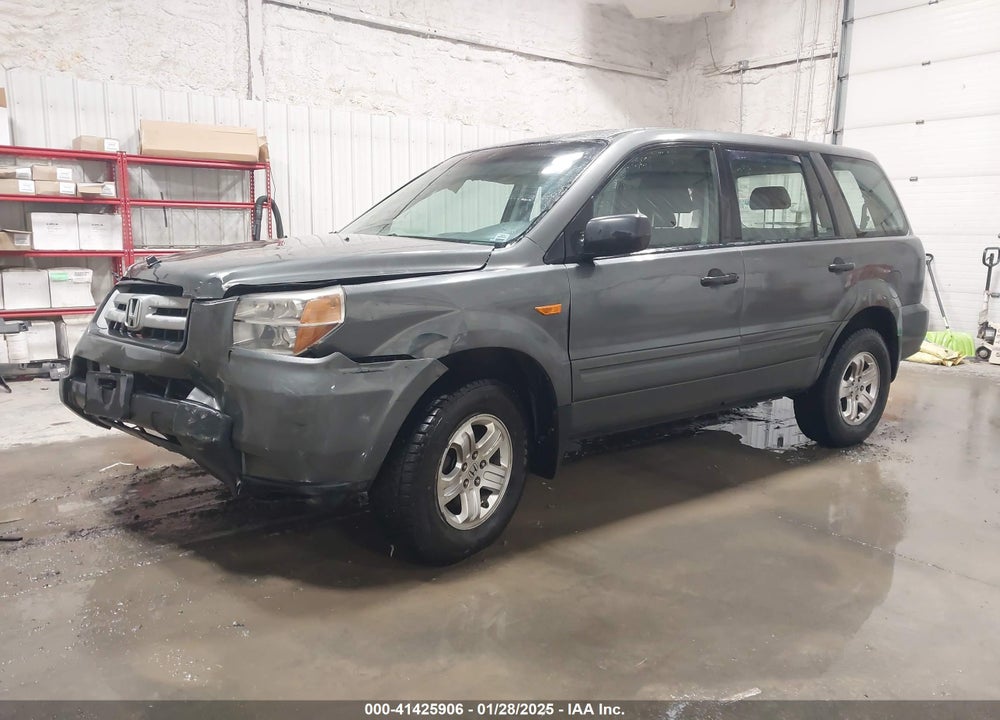 2007 HONDA PILOT LX VIN: 5FNYF18107B018031