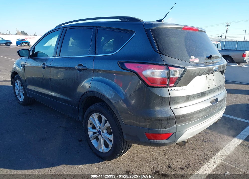 2017 FORD ESCAPE VIN: 1FMCU0GD5HUC35519