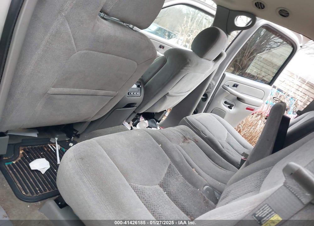 2005 CHEVROLET TAHOE LS VIN: 1GNEC13T95J112121