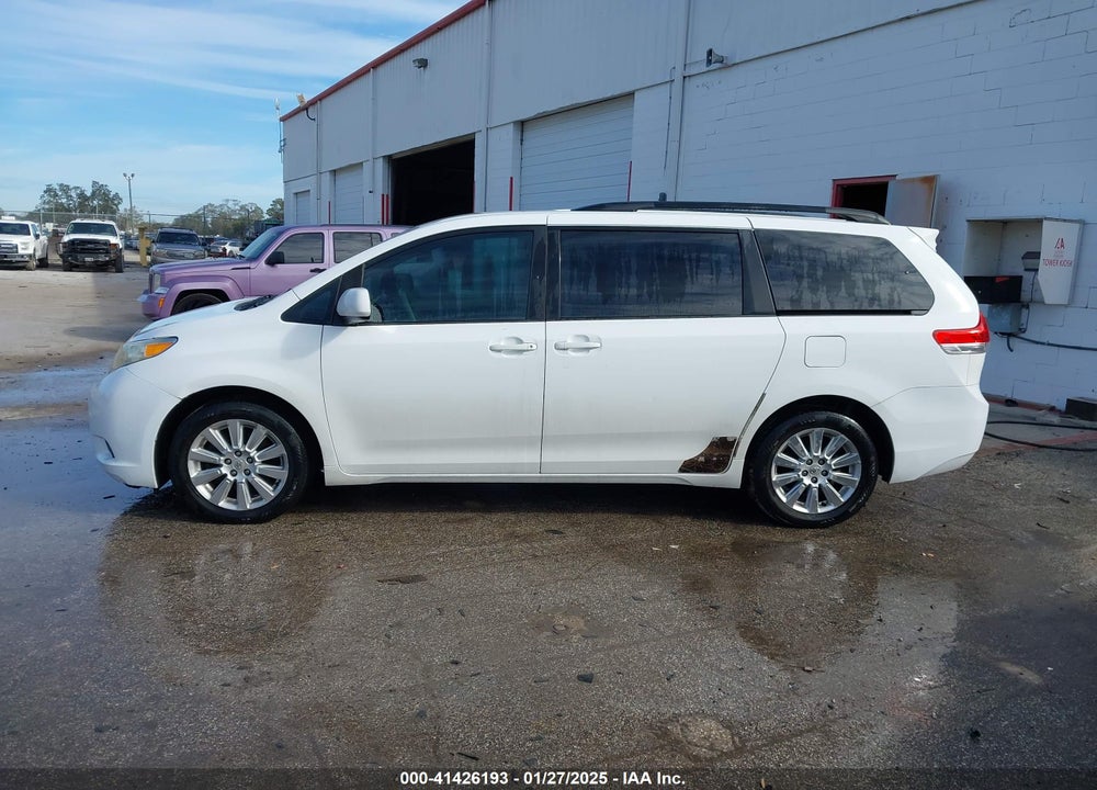 2011 TOYOTA SIENNA LE VIN: 5TDJK3DC4BS001981