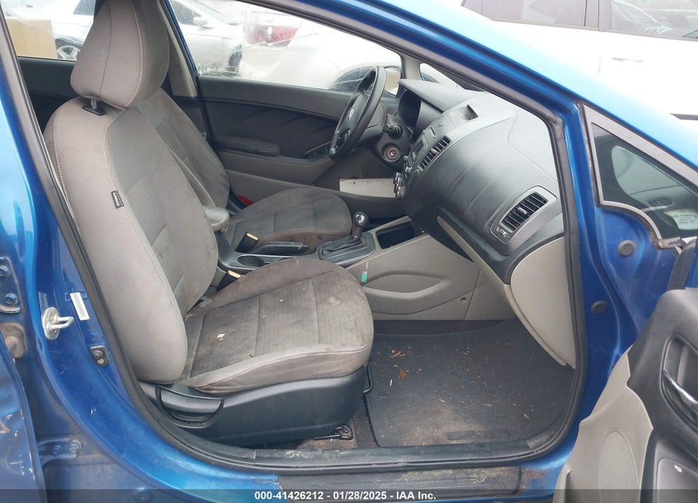 2015 KIA FORTE VIN: KNAFX4A65F5333769