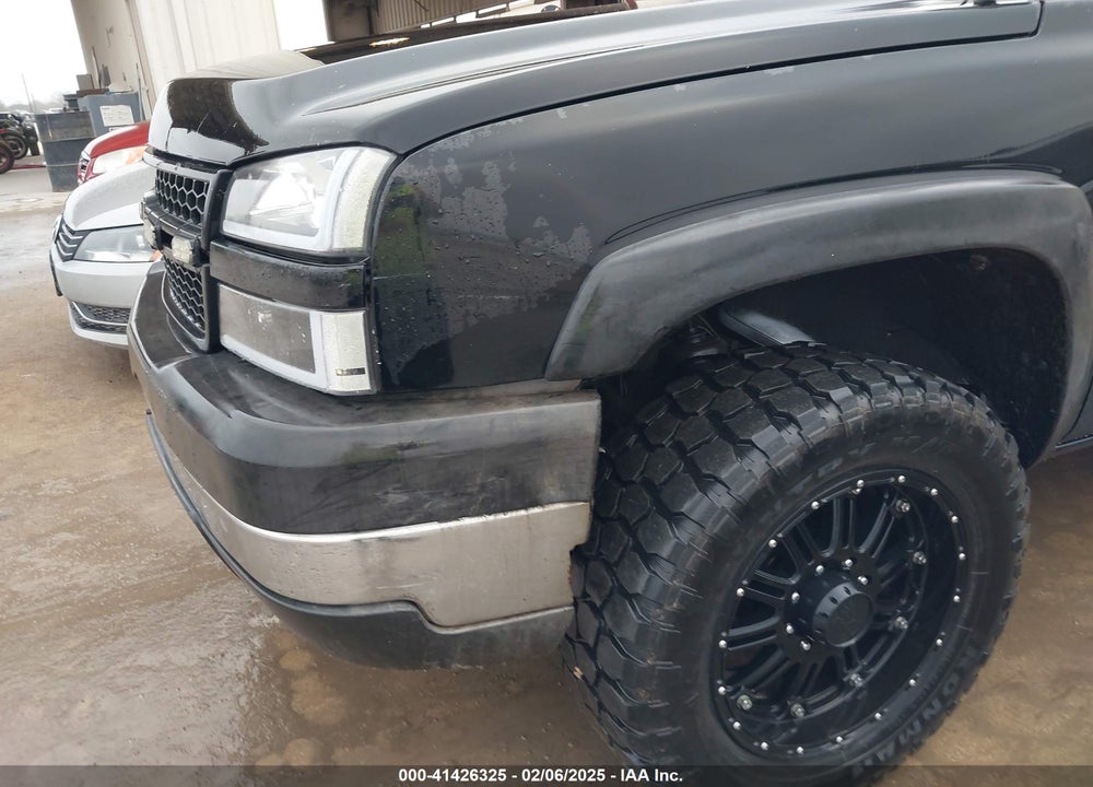 2005 CHEVROLET SILVERADO 2500HD LS VIN: 1GCHC23UX5F893061
