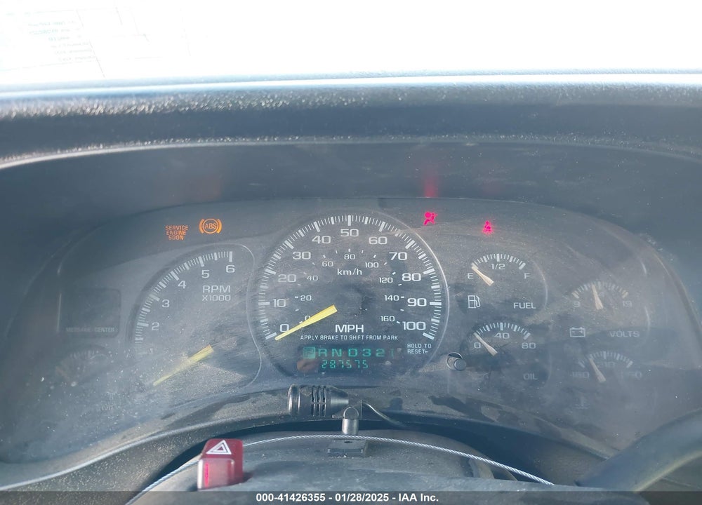 2001 CHEVROLET SILVERADO 2500 LS VIN: 1GCGK29U21Z121197