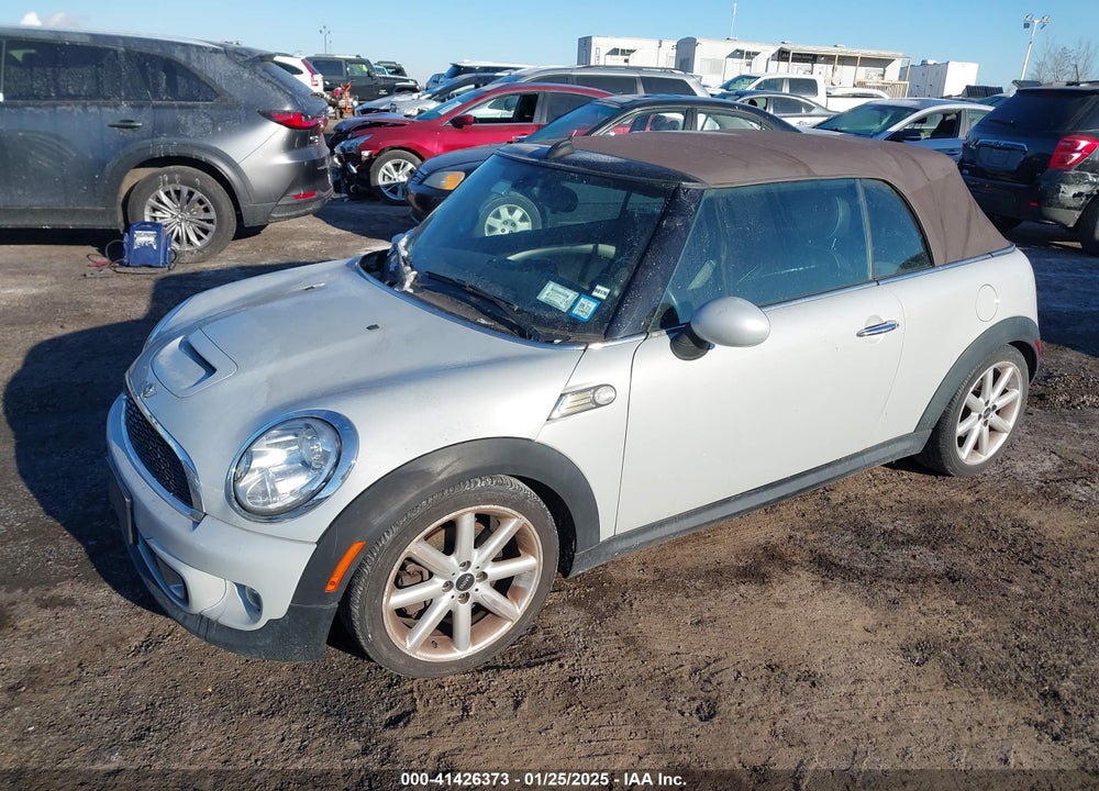 2015 MINI CONVERTIBLE VIN: WMWZP3C57FT708844