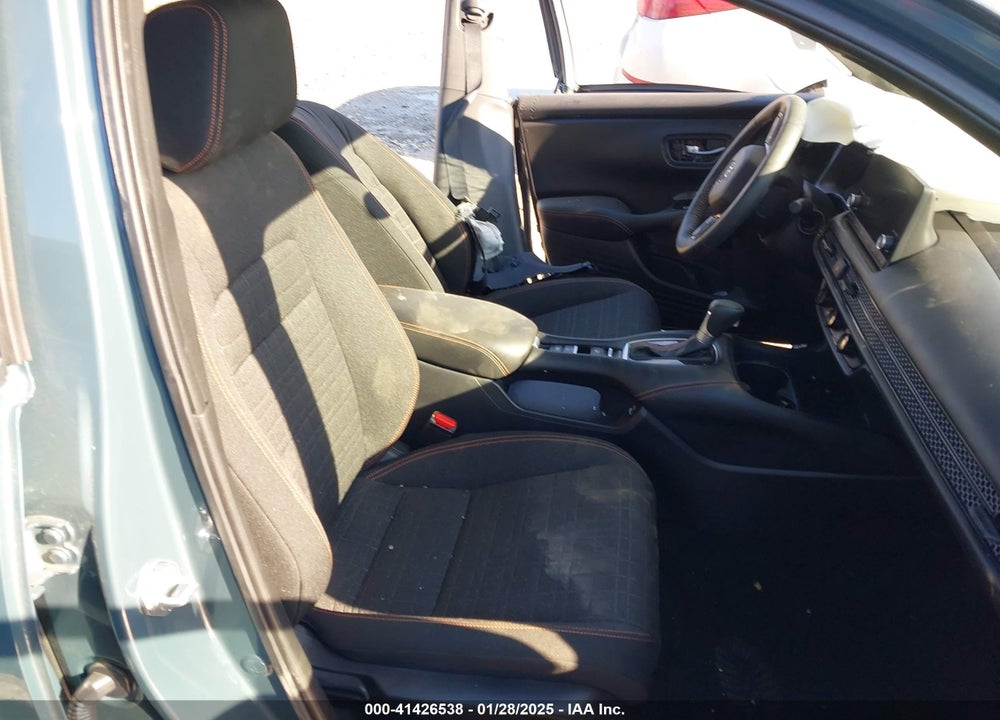 2023 HONDA HR-V VIN: 3CZRZ2H57PM733897