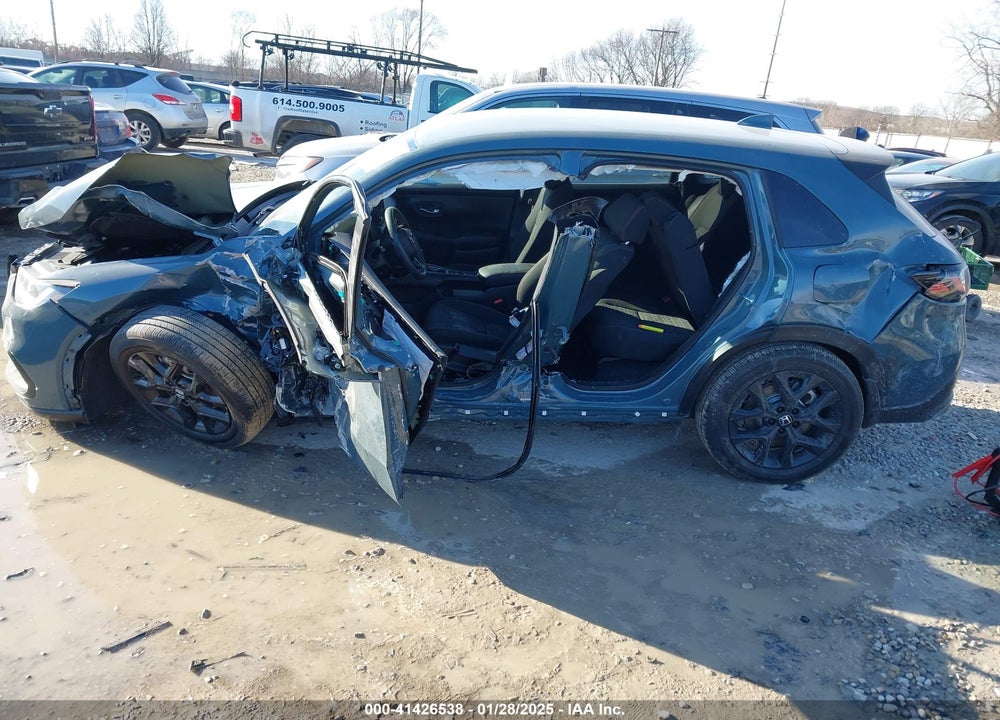 2023 HONDA HR-V VIN: 3CZRZ2H57PM733897