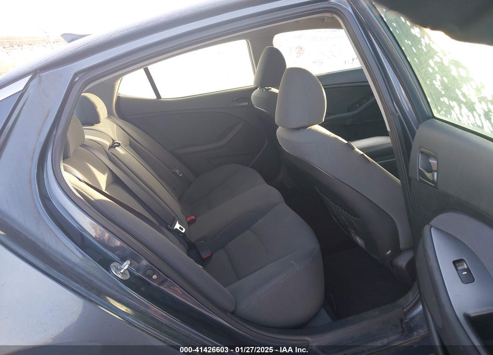 2015 KIA OPTIMA VIN: KNAGM4A7XF5568898