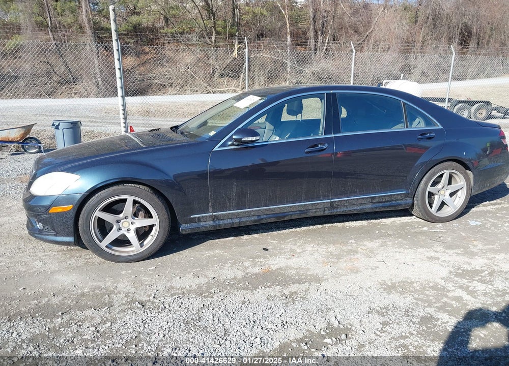 2007 MERCEDES-BENZ S 550 VIN: WDDNG71X27A144827