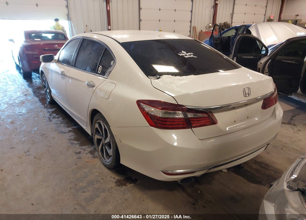2016 HONDA ACCORD VIN: 1HGCR3F88GA002621