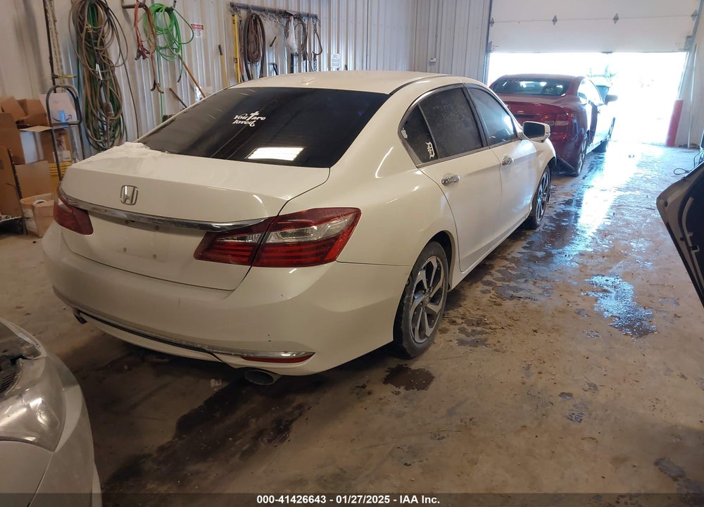 2016 HONDA ACCORD VIN: 1HGCR3F88GA002621