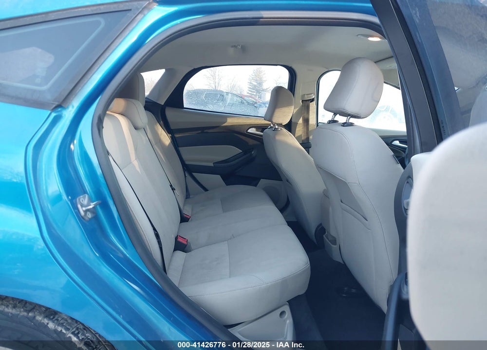 2015 FORD FOCUS VIN: 1FADP3K20FL319294