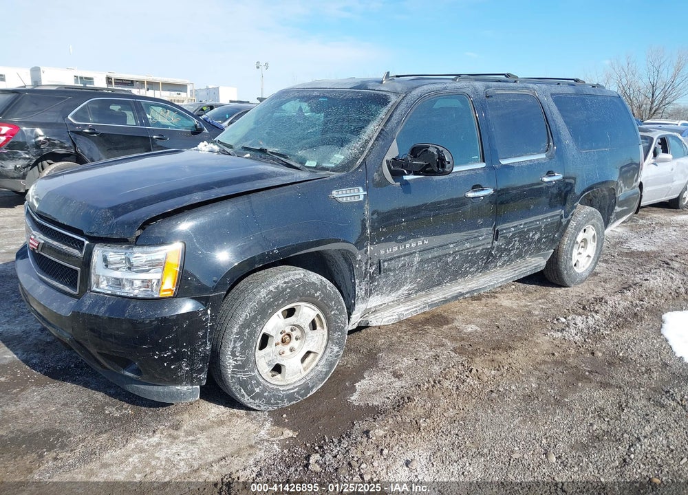 2014 CHEVROLET SUBURBAN 1500 LT VIN: 1GNSKJE75ER214054