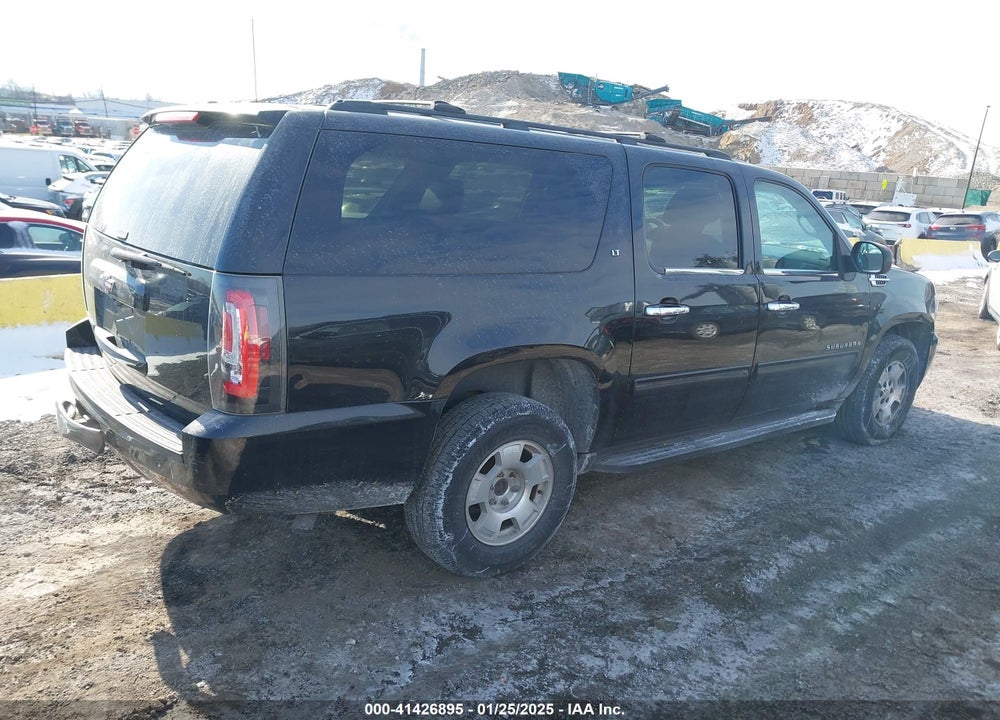 2014 CHEVROLET SUBURBAN 1500 LT VIN: 1GNSKJE75ER214054