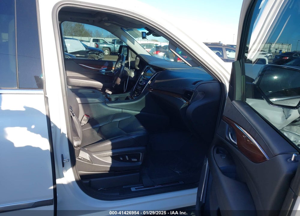2018 CADILLAC ESCALADE ESV LUXURY VIN: 1GYS4HKJXJR348977